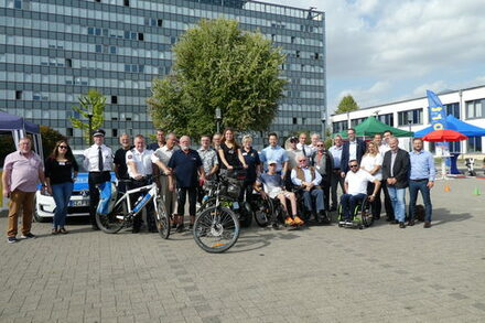 Die Initiatoren des Mobilitätstages und Ortsbürgermeister Werner Müller (links). Foto: Stadt Salzgitter