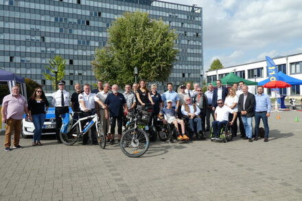 Die Initiatoren des Mobilitätstages und Ortsbürgermeister Werner Müller (links). Foto: Stadt Salzgitter