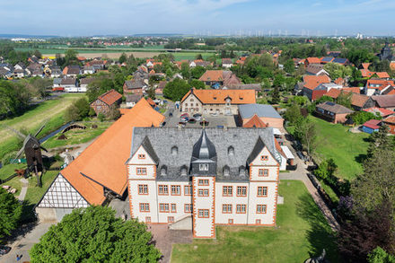 Luftaufnahme Städtisches Museum Schloss Salder Foto: André Kugellis