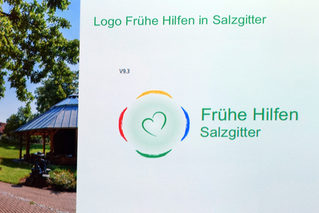 Das neue Logo des Netzwerkplenums Frühe Hilfen und Kinderschutz in Salzgitter