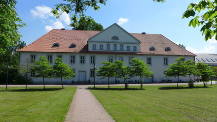Im Kniestedter Herrenhaus finden Vortrag und Seminare rund um das Thema Mobbing statt.