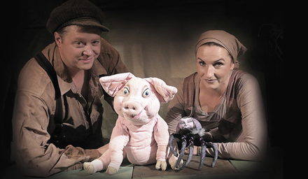 Mit dem Stück „Schweinchen Wilbur und seine Freunde“ startet die Kindertheaterreihe „Kein Sonntag wie jeder Andere“.