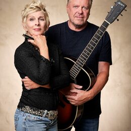 Mit dem Akustik-Duo Richie Arndt und Kellie Rucker am Freitag, 26. Januar, ab 20 Uhr (Kniestedter Kirche) steht der Blues im Mittelpunkt.
