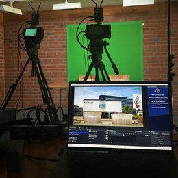 In diesem Studio wird die Nachrichtensendung entstehen.