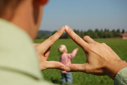 Unter dem Titel „Kinder im Blick“ (KiB) bietet die Psychologische Beratungsstelle für Kinder, Jugendliche und Eltern der Stadt Salzgitter ab Oktober einen Kurs für getrenntlebende Eltern an, für den es noch freie Plätze gibt.