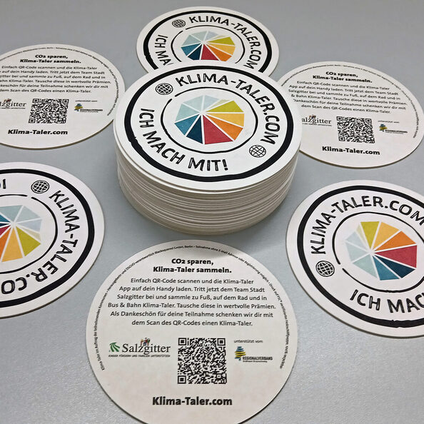 Klima-Taler sammeln und etwas Gutes für die Umwelt tun: Rund 800 Bürgerinnen und Bürger haben sich die App bereits heruntergeladen und machen mit. Das Team des Klimaschutzes der Stadt Salzgitter freut sich über weitere Mitmachende und Mitschützende!