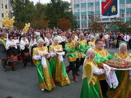Feier anlässlich des Stadtgeburtstages von Stary Oskol